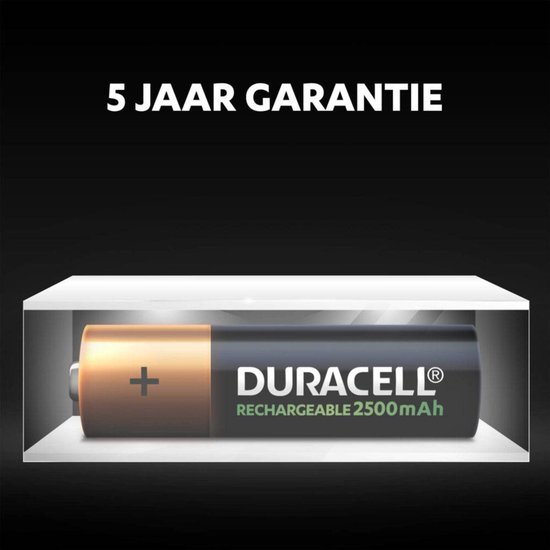 Duracell oplaadbare AA-batterij (2500mAh) met een gouden pluspool en zwarte behuizing, met tekst '5 JAAR GARANTIE'.