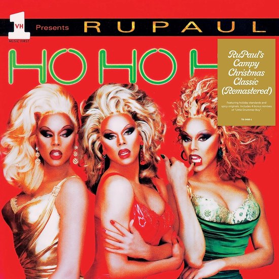 RuPaul's Campy Christmas Classic (Remastered) albumhoes met RuPaul en twee drag queens op rode achtergrond.