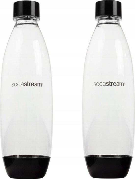 Twee lege Sodastream bruiswaterflessen met zwarte doppen.