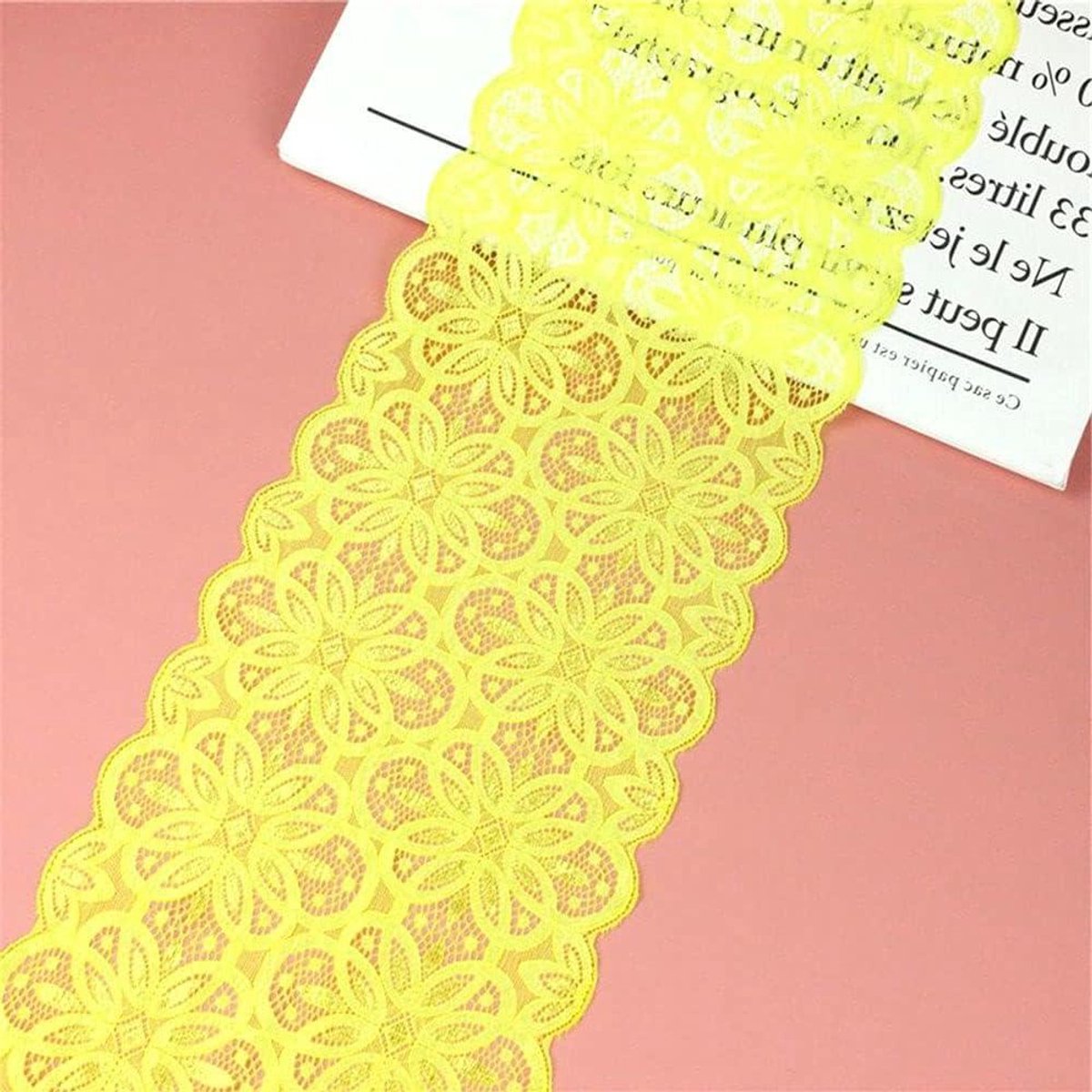 Allecto- Elastisch Kantlint - Naaien - 18cm x 2m - Decoratie - Geel.