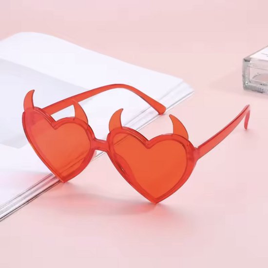 Bril hartjesvorm - Zonnebril - Duivelsoortjes - Halloween/Carnaval - Verkleedkleding - Party glasses - Grappige/gekke bril - Rood - Jonyx van Jonyx — afbeelding 5