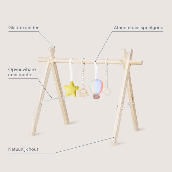 Houten babygym met een gele ster, houten olifant, regenboogballon en ring speelgoed. Labels wijzen naar gladde randen, afneembaar speelgoed, opvouwbare constructie en natuurlijk hout.