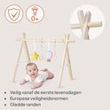 Houten babygym met ster, olifant, heteluchtballon en ring. Geschikt vanaf 0+ maanden.