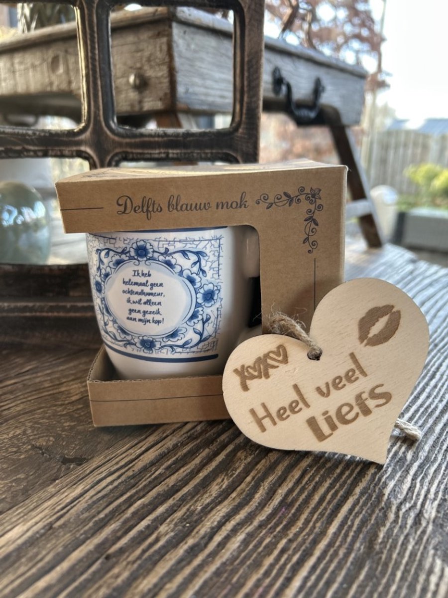 Creaties van Hier – Delfts blauwe mok Ochtendhumeur houten hartje – 10,5 cm – Keramiek