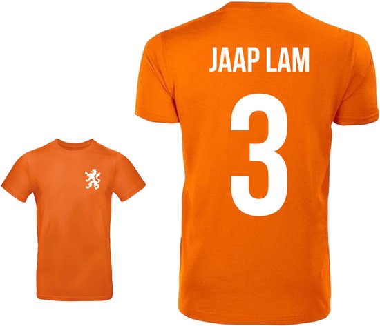 Twee oranje T-shirts. Een grote met op de achterkant 'JAAP LAM' en cijfer '3'. Een kleine met een leeuw op de borst.
