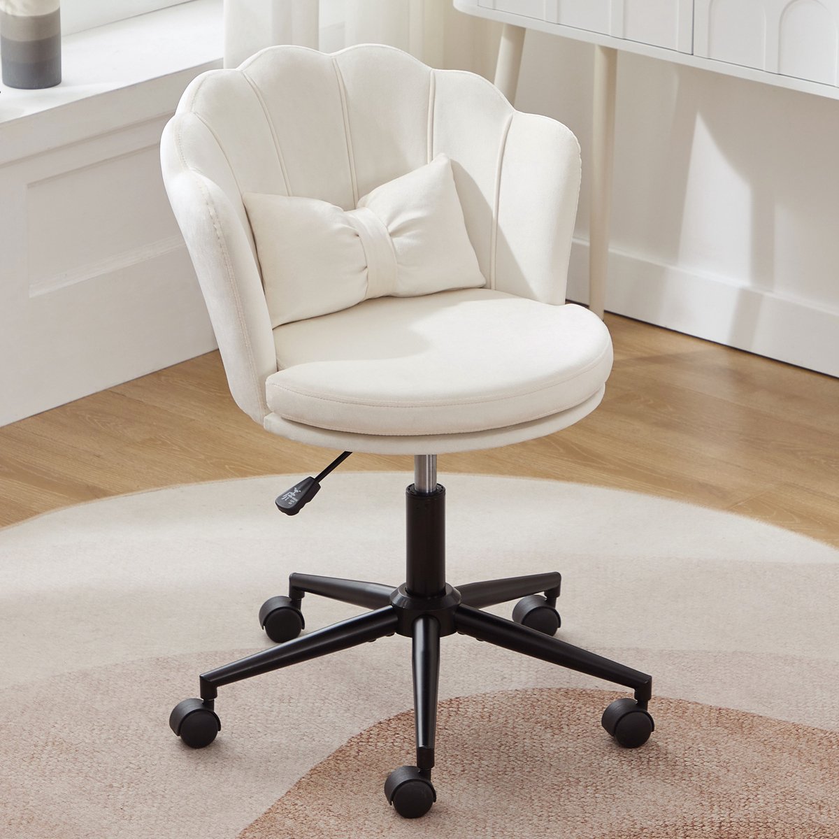 MODFU - Draaistoel - In hoogte verstelbaar en 360° draaibaar - Met lendenkussen - Comfortabel zitten - Kantoor of woonkamer - Fluweel - Beige - 55×62×73-83 cm