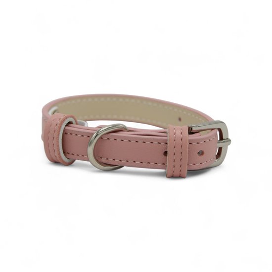 Collier rose en cuir avec boucle argentée et anneau en D, surpiqûre blanche.