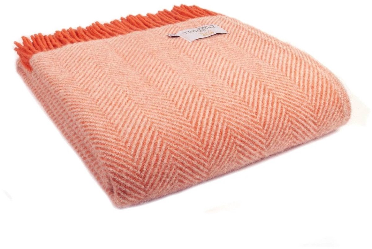 Tweedmill Plaid Visgraat Roze en Parelmoer (Flamingo and Pearl) - 150x183 - Nieuw Wol - Tweedmill UK