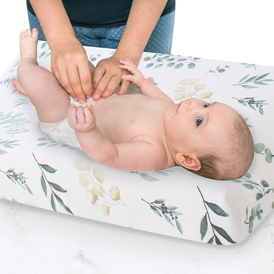 Baby Aankleedkussenhoes - 40x80 cm - Zacht en Ademend - Universele Baby Aankleedhoes voor Platte en Gebogen Matten - Zachte Rekbare Stof - Groen — afbeelding 3