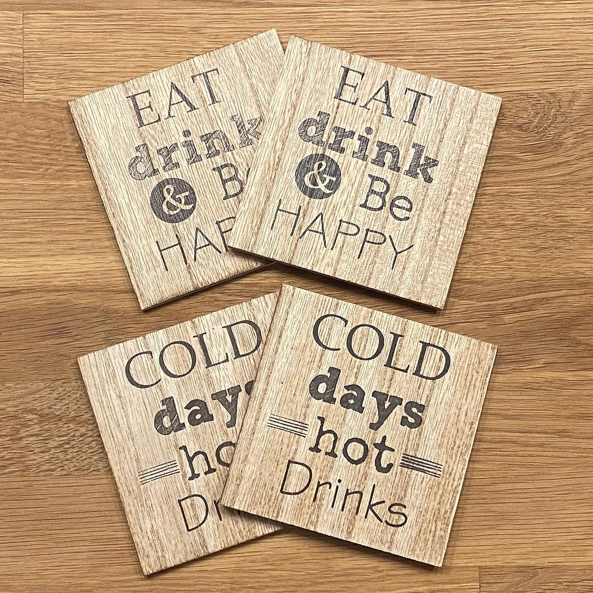 Set van 4 Vierkante Glazen Onderzetters met Houten Houder - 10x10 cm