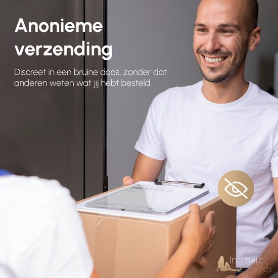 Een man met witte T-shirt ontvangt een bruine doos van een postbezorger. Tekst: 'Anonieme verzending'.
