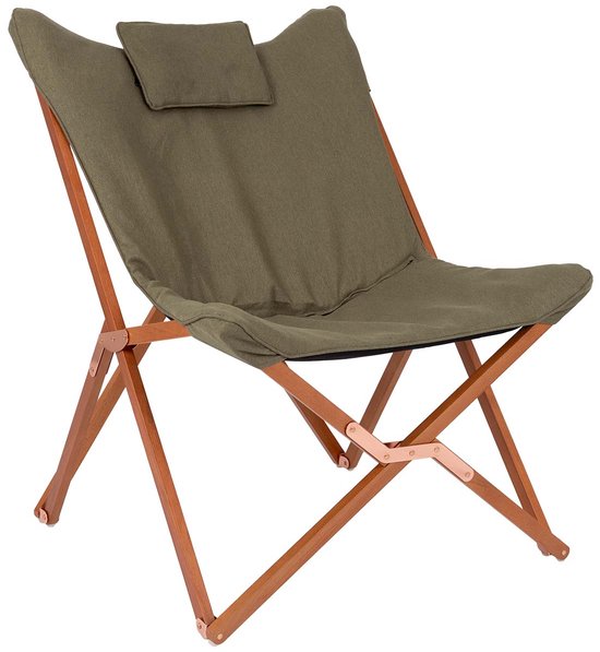 Groene relaxstoel met houten frame en een bijpassend hoofdsteuntje.
