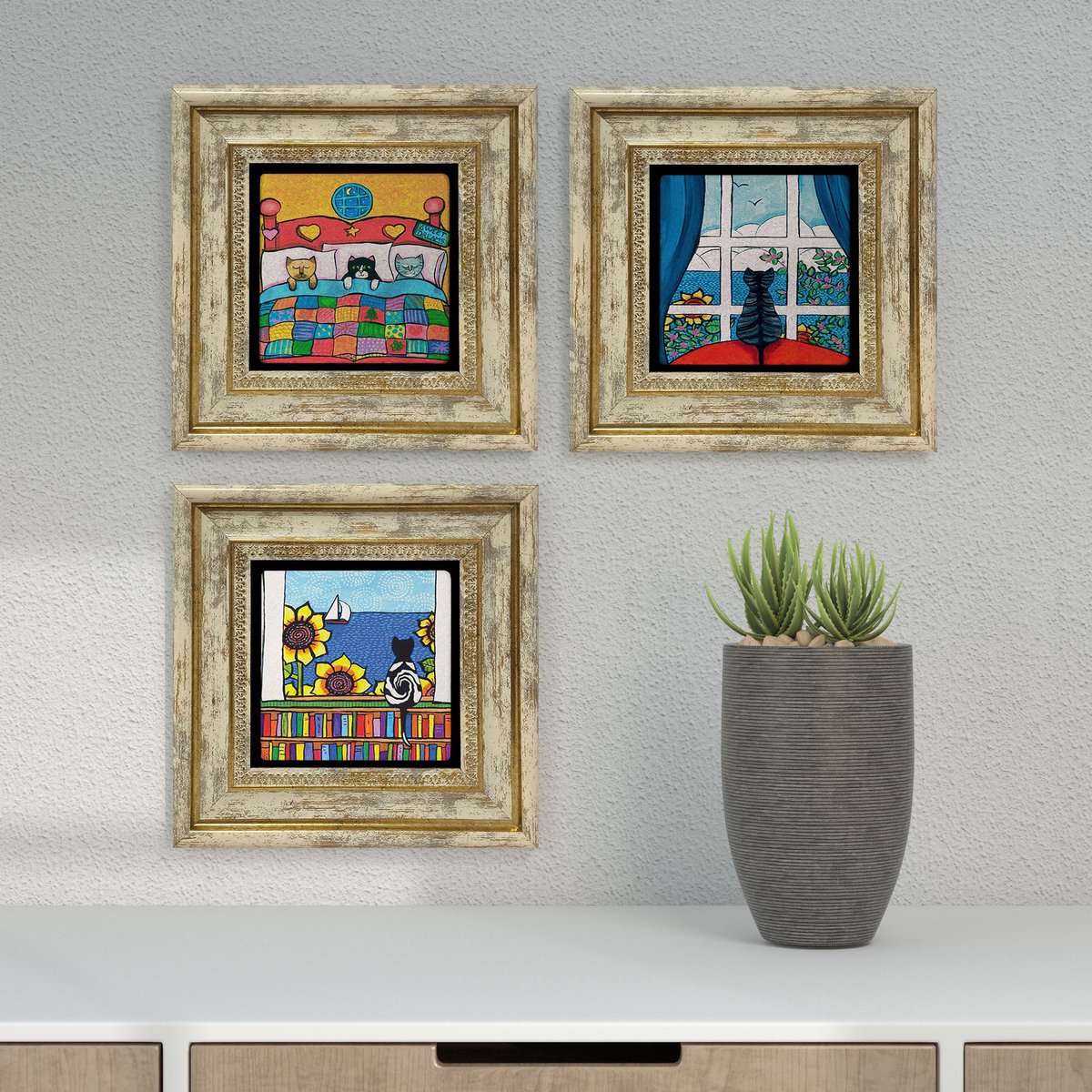 Artlijn Katten Wanddecoratie – Set van 3 Natuursteen Art Prints – Kleurrijke Katten Kunst – Unieke Steen Decoratie
