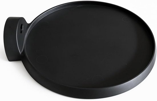 Zwart rond plateau met een licht opstaande rand, met een bevestigingspunt aan de zijkant.
