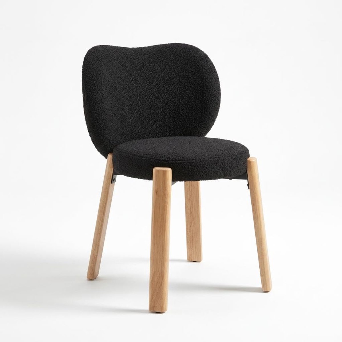 Luxe Teddy Eetkamerstoel / Kaptafel Stoel - Bouclé Bijzetstoel met Hartvormige Rugleuning & Massief Houten Poten - Zonder Armleuning - Zwart