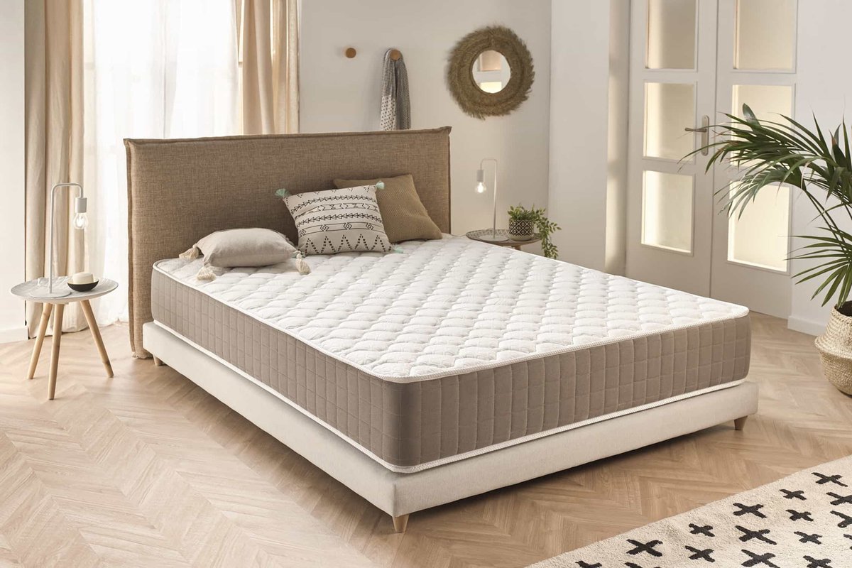 Moonia Magnum - Traagschuim matras 140x190 cm - 30 cm dik - 12 zones - Dubbele hardheid beige