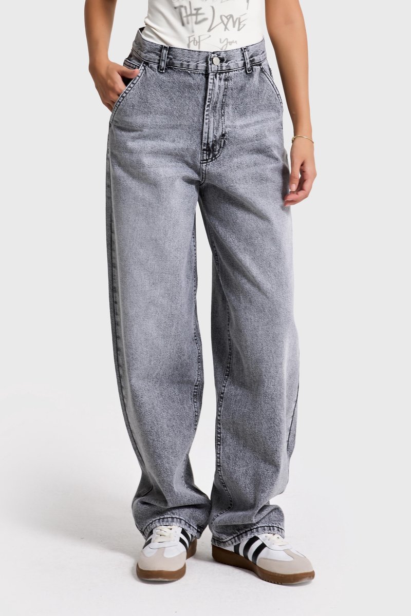 It's Basic - NORA Skater Mid Rise Jeans - Gray