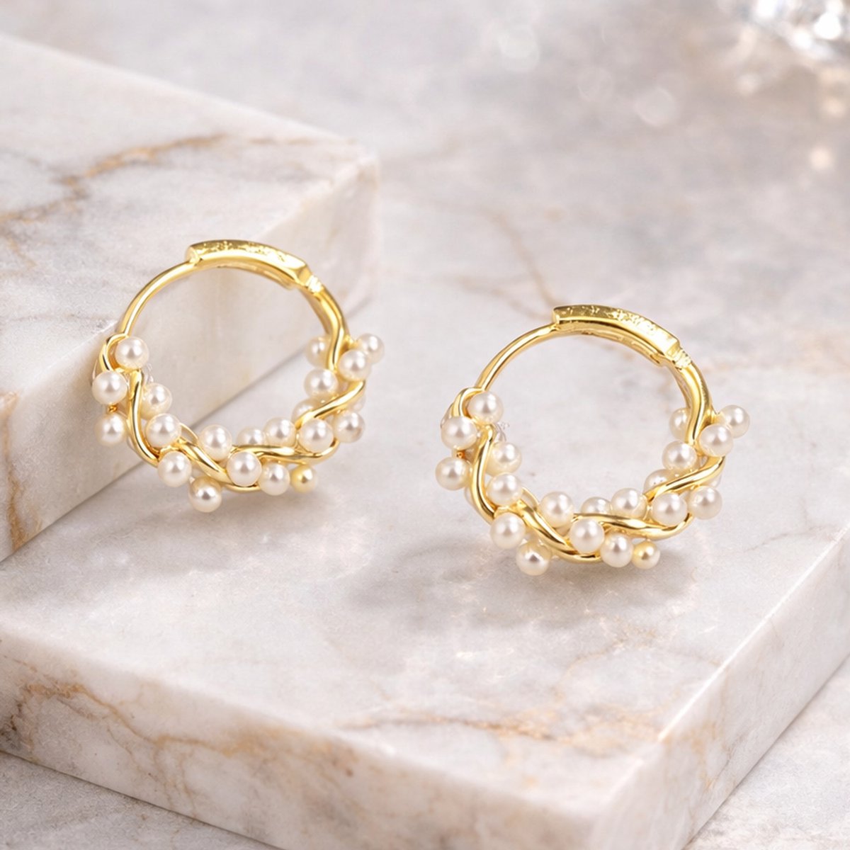 Brendoe Oorringen Dames Goudkleurig met Parels – Minimalistische Oorbellen Ring – Imitatie Parels – Cadeau voor Haar