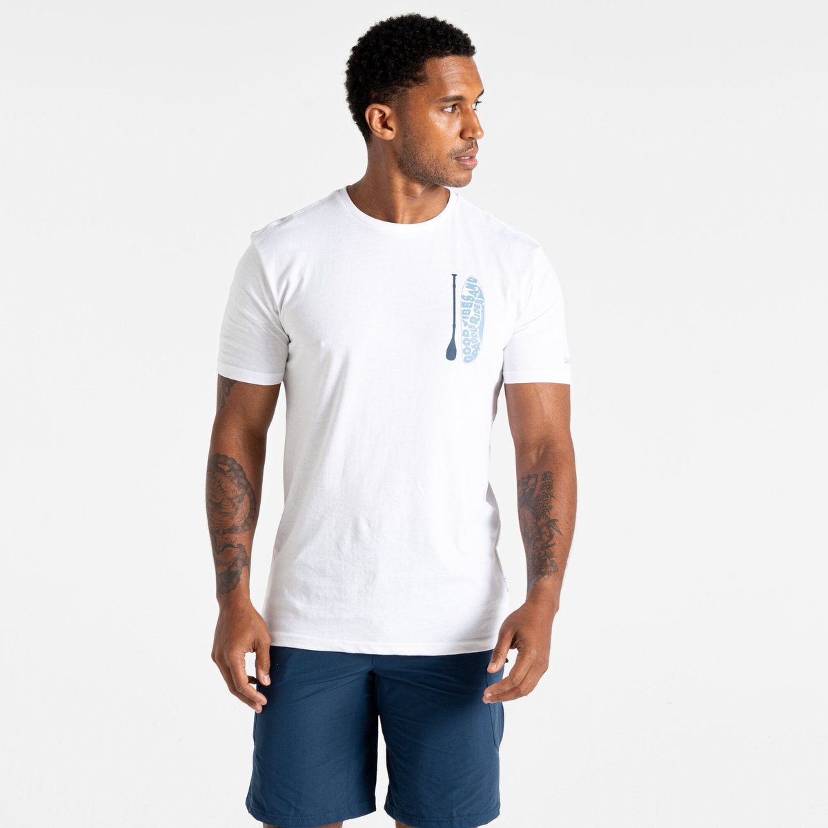 Dare2B Movement III T-shirt met korte mouwen en grafische print voor heren Cremewit