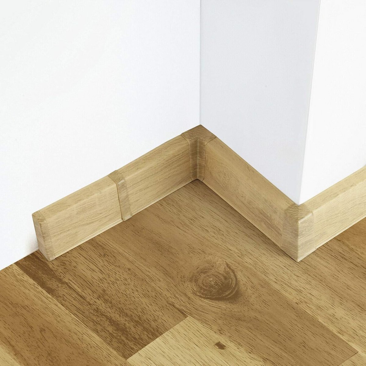 PVC Plinten in Laminaatlook 10 Meter Lengte 55 mm Hoog Voor Vloeren