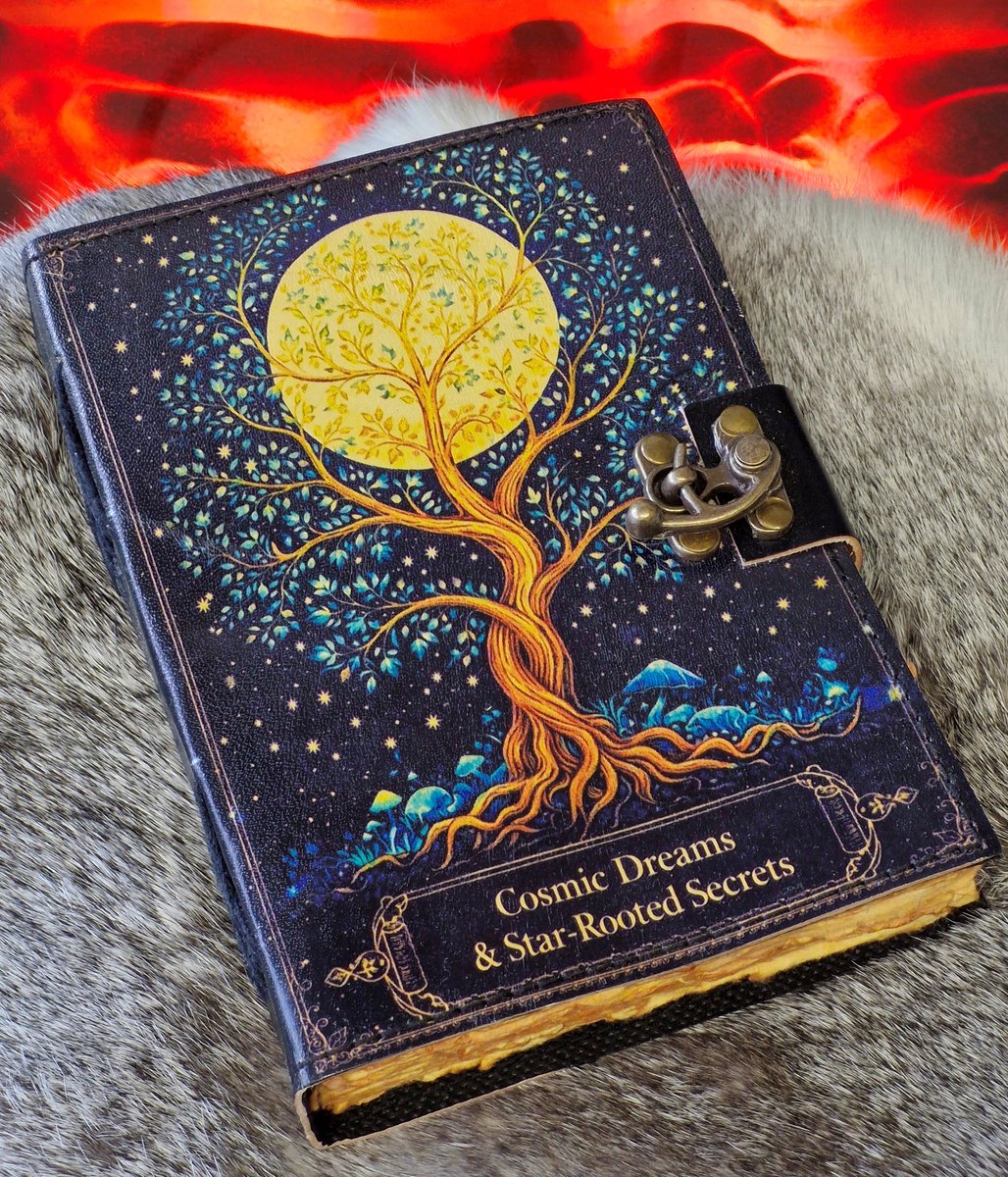 Boutique Trukado - Leren Dagboek - Cosmic Dreams - Leren Notitieboek met Kosmische Levensboom - 18 x 13cm - Leren Journal Levensboom