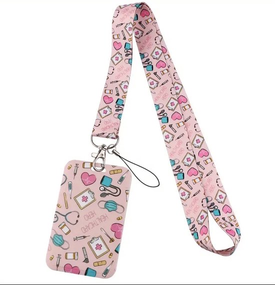 Roze sleutelkoord met medische prints en een bijpassende badgehouder.