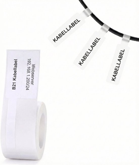Witte kabel labels met 'KABELLABEL' opgedrukt, ook een rol met labels waarvan er één 'B21 KABELLABEL Webserver 192.168.1.200/24' bedrukt is.