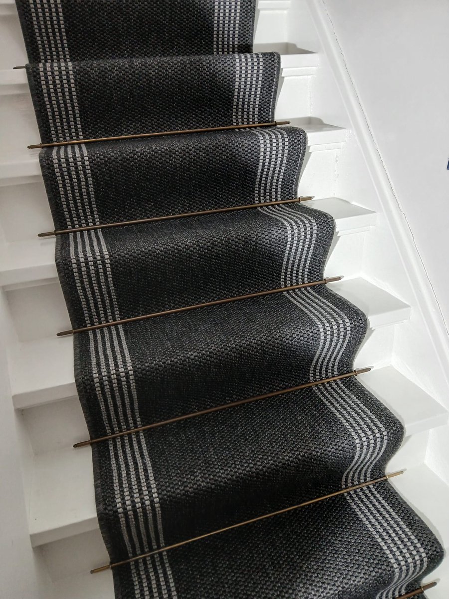 Traploper, Keukenloper - Sisallook - vlak geweven design grijs - anti-slip rug- 67cm breed, per meter af te nemen. In te korten met schaar.