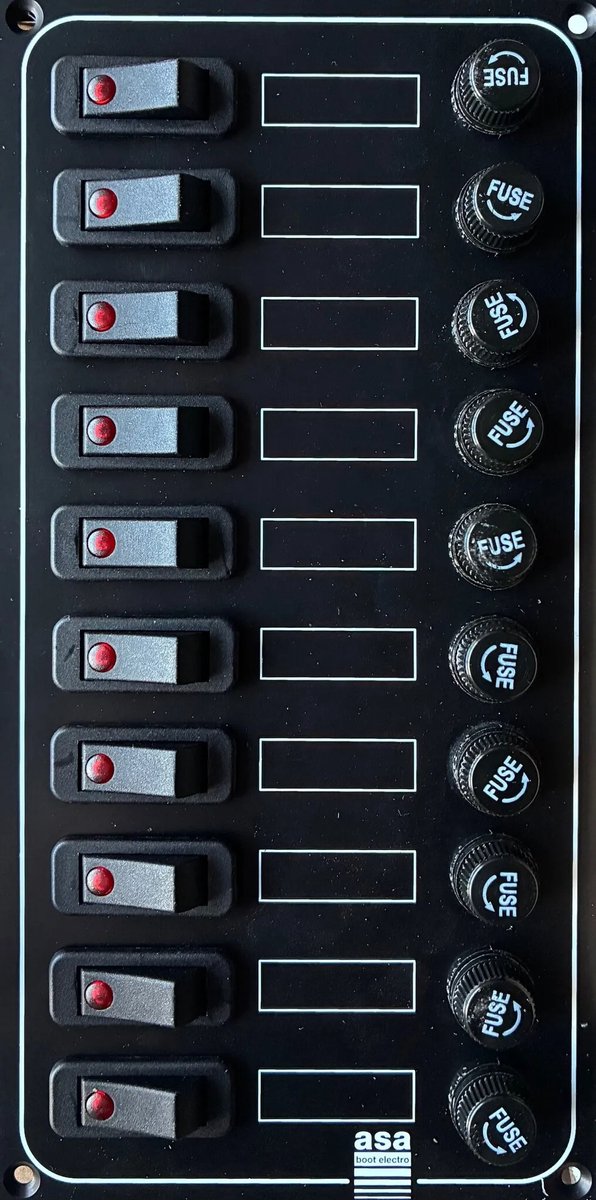ASA Schakelpaneel met 10 schakelaars, zwart - 12 en 24volt