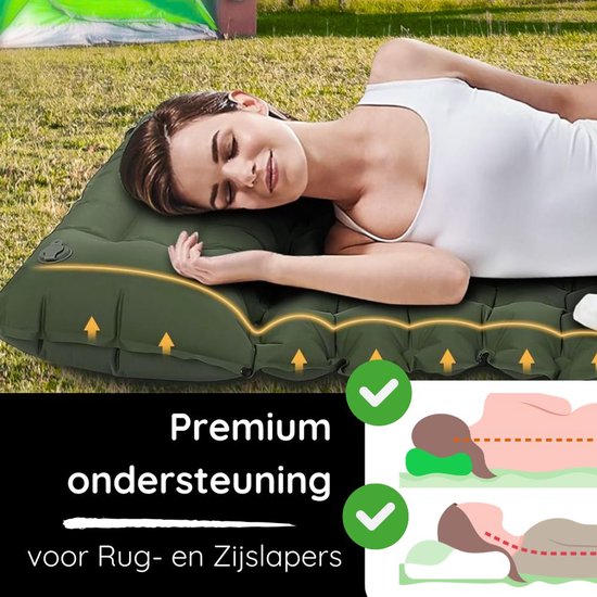 Vrouw slaapt op groene slaapmat. Biedt premium ondersteuning voor rug- en zijslapers.