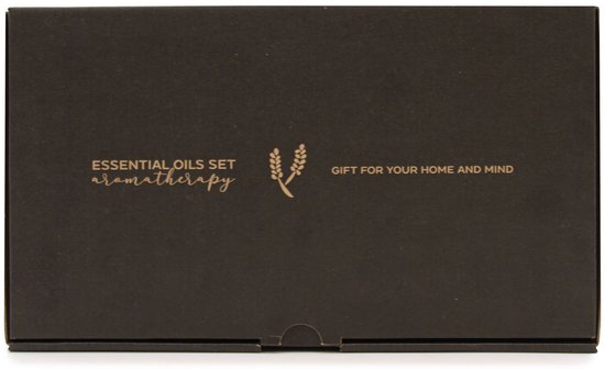Vooraanzicht van een gesloten, donkerbruine geschenkdoos met gouden tekst 'Essential Oils Set Aromatherapy' en een gouden korenaren-logo.