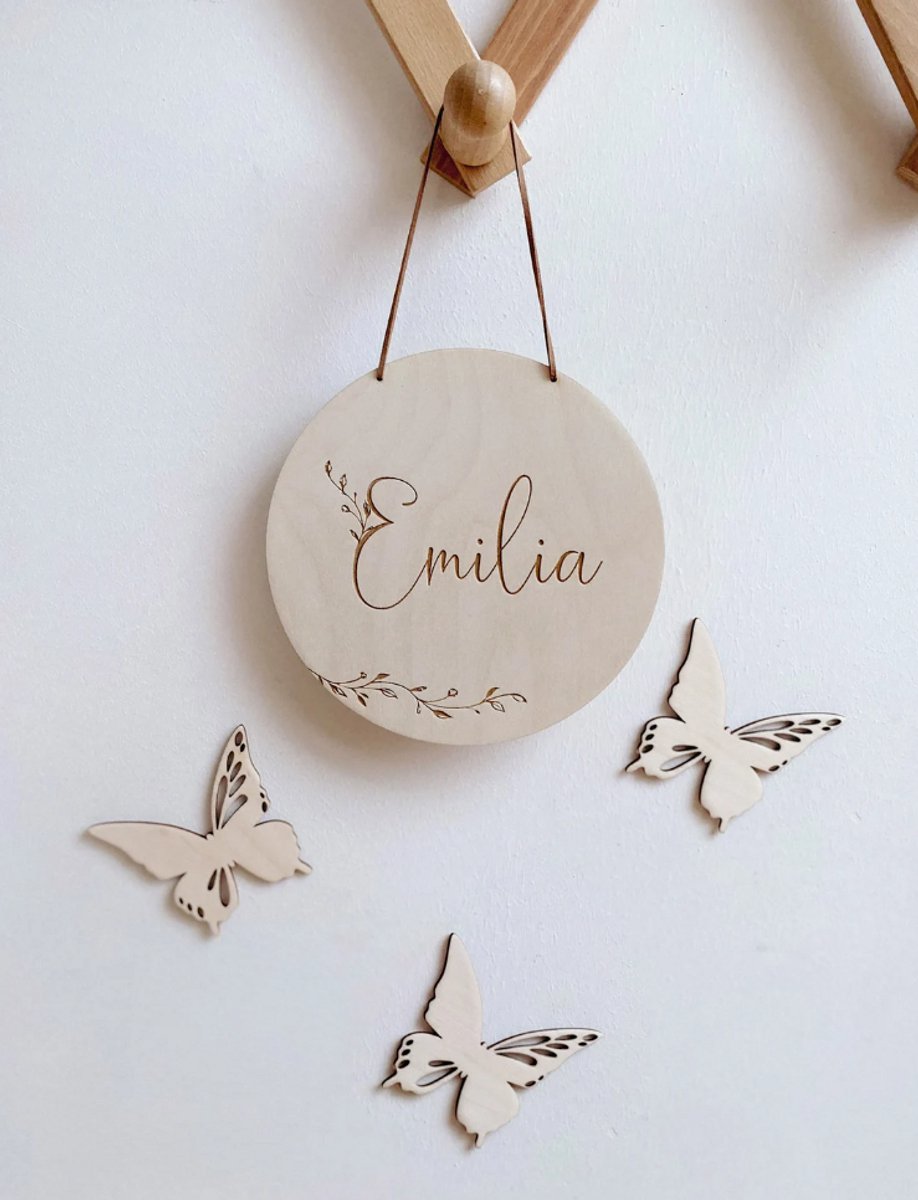 Gepersonaliseerd houten naambord met naam, decoratie voor de kinderkamer, houten naamplaatje, naambordje, babycadeau, deurbordje/wanddecoratie/babykamer/ kinderkamer/ gepersonaliseerde naambord met leren hanger