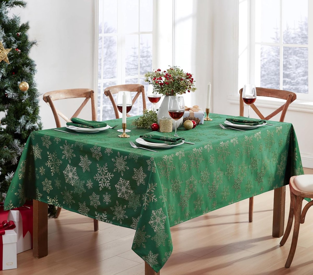 Luxe Kerst Tafelkleed Rechthoekig met Sneeuwvlokken - Strijkvrij & Vlekbestendig