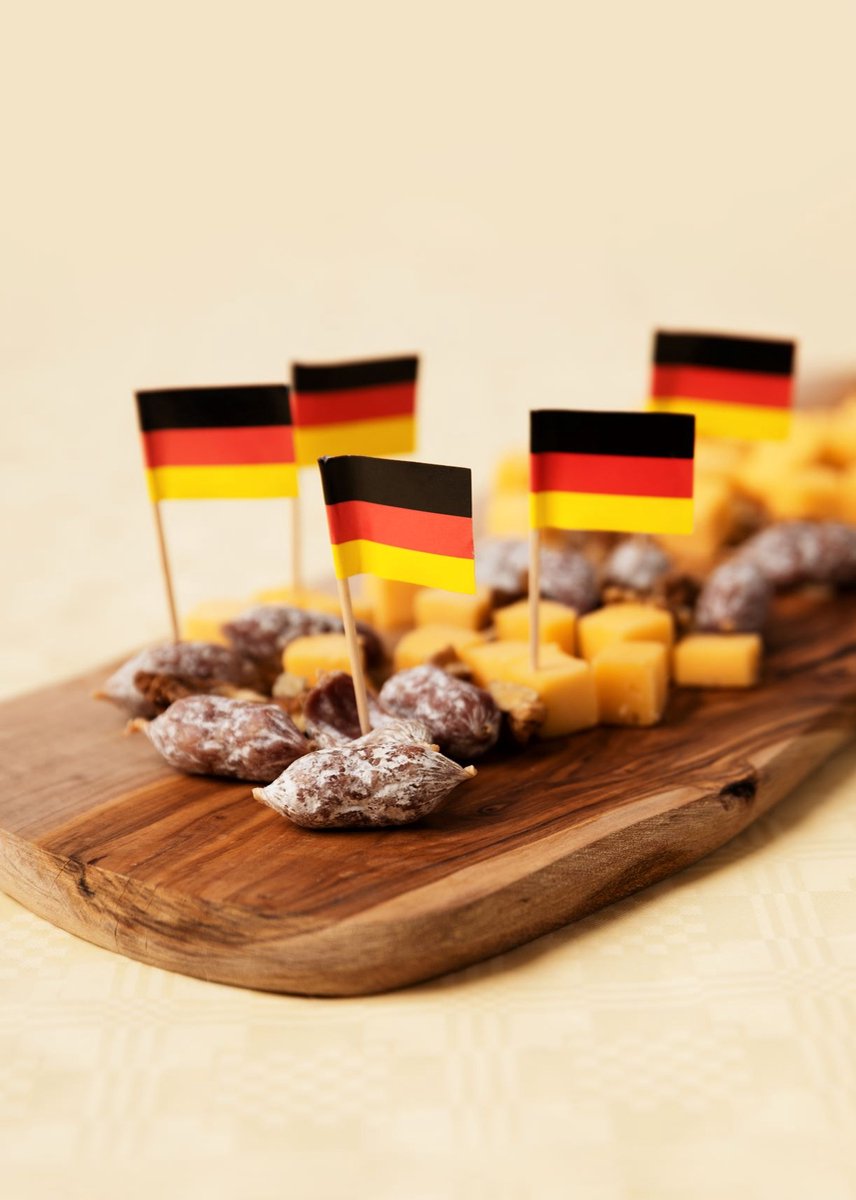 100x Cocktailprikkers Duitsland - Hapjes Cocktail Tapas Zomer Terras EK / WK Voetbal