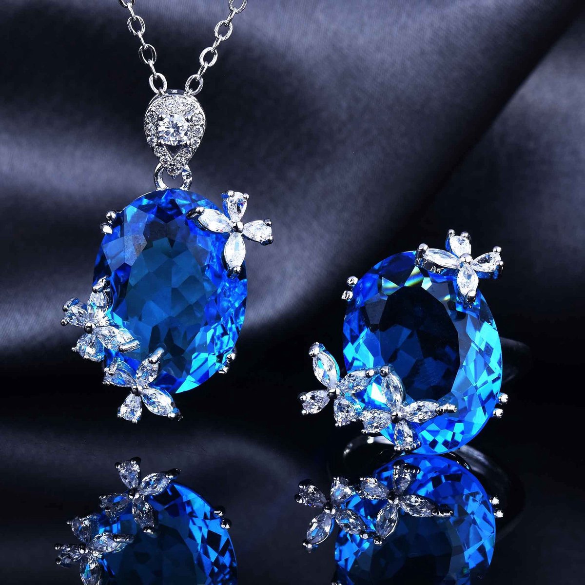 Sieradenset/Vlinderring + Aquamarijnketting in snoepstijl Blauw en Zilver