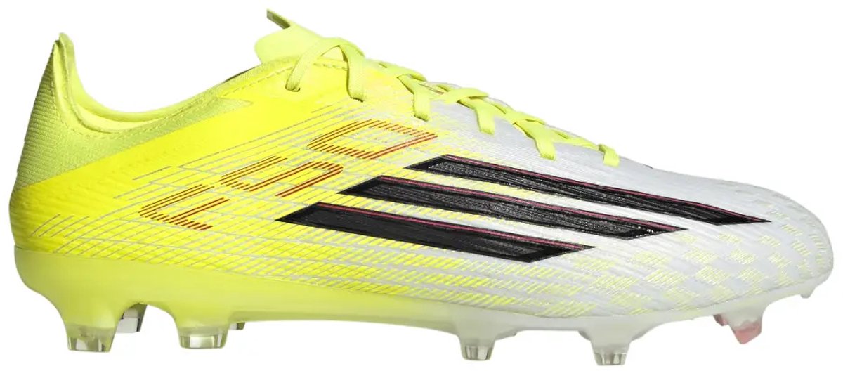 Adidas f50 pro fg in de kleur geel.
