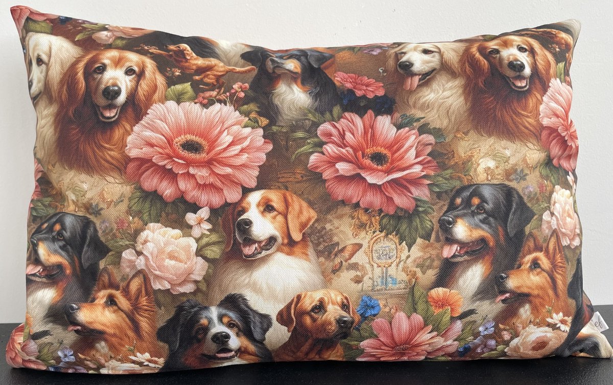 By Eef sierkussenhoes-30x50-hondjes en bloemen zwart