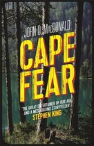 Boekomslag van 'Cape Fear' van John D. MacDonald, met de titel in gele letters en een boslandschap op de achtergrond.