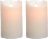 2x LED kaarsen/stompkaarsen creme wit 12 cm flakkerend - Kerst diner tafeldecoratie - Home deco kaarsen