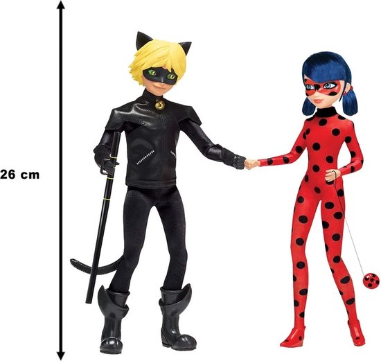 Wonderbaarlijk lieveheersbeestje - wonderbaarlijke speelgoedset - Pak van 2 wonderbaarlijke poppen - wonderbaarlijke mannequin figuur 26 cm - lieveheersbeestje & zwarte kat kind figuur - kinderspeelgoed 4+ jaar - P50365 — afbeelding 2