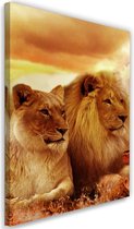 Trend24 - Canvas Schilderij - King Leeuw And Leeuwin - Schilderijen - Dieren - 60x90x2 cm - Bruin
