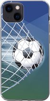 Geschikt voor iPhone 13 hoesje - Een illustratie van een voetbal in het net -Jongens - Meisjes - Kinderen - Siliconen Telefoonhoesje