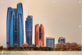 De skyline van Abu Dhabi bij rode woestijngloed - Foto op Tuinposter - 120 x 80 cm