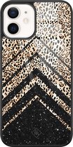 iPhone 12 hoesje glass - Chevron luipaard | Apple iPhone 12  case | Hardcase backcover zwart