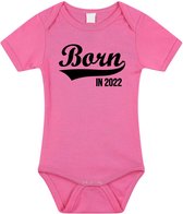 Born in 2022 tekst baby rompertje roze meisjes - Kraamcadeau/ zwangerschapsaankondiging - 2022 geboren cadeau 68 (4-6 maanden)