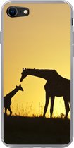 Geschikt voor iPhone 8 hoesje - Giraffe - Silhouet - Kalf - Siliconen Telefoonhoesje