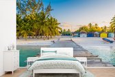 Behang - Fotobehang Pier - Strand - Hut - Breedte 420 cm x hoogte 280 cm