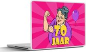 Laptop sticker - 15.6 inch - Vrouw - 70 Jaar verjaardag - Cadeau - 36x27,5cm - Laptopstickers - Laptop skin - Cover