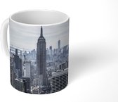 Mok - Bewolkte hemel boven het Empire State Building in Amerika - 350 ML - Beker