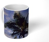 Mok - Palmbomen over het water in Glover’s Reef - 350 ML - Beker